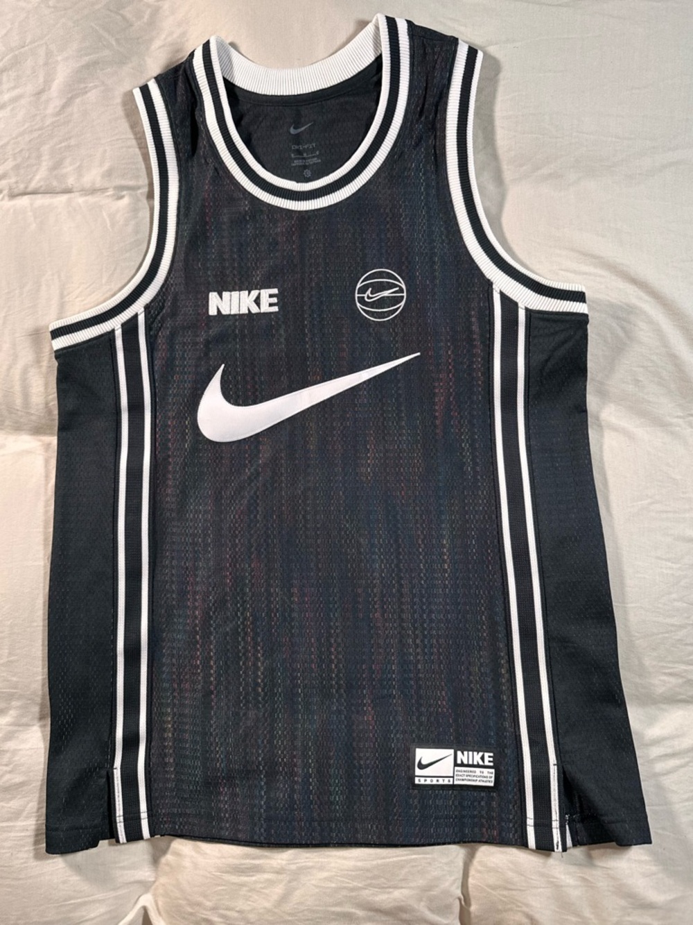 Nike Men's Dri-FIT DNA Basketball Jersey NAOS Black/White Medium FB7046-010